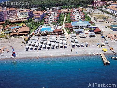 Sailors Beach Club 36